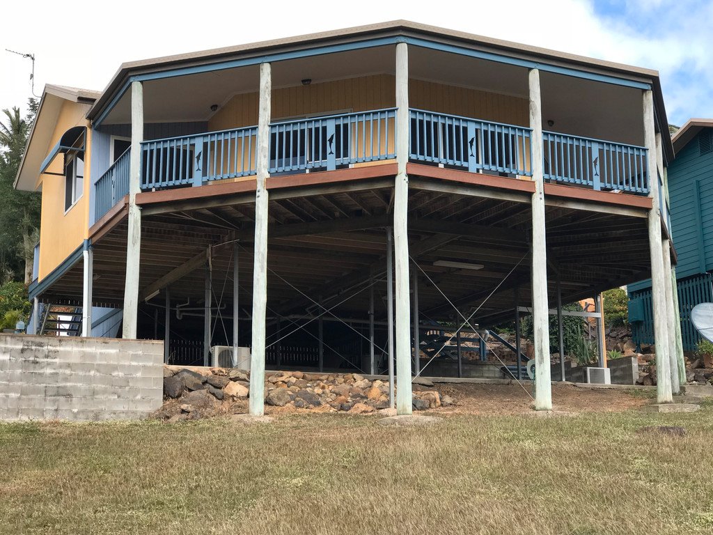 10 Country Road CANNONVALE 14