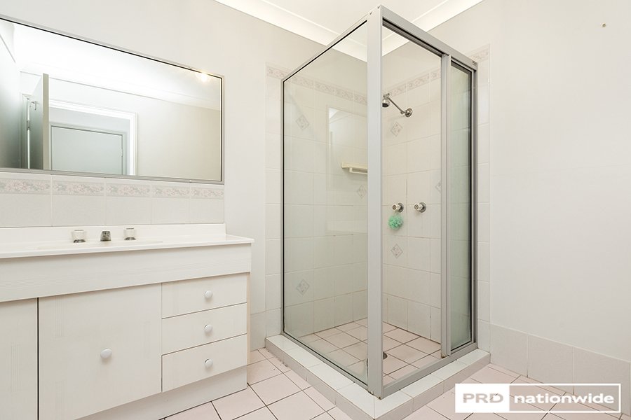 10 Curlew Crescent TAMWORTH 10