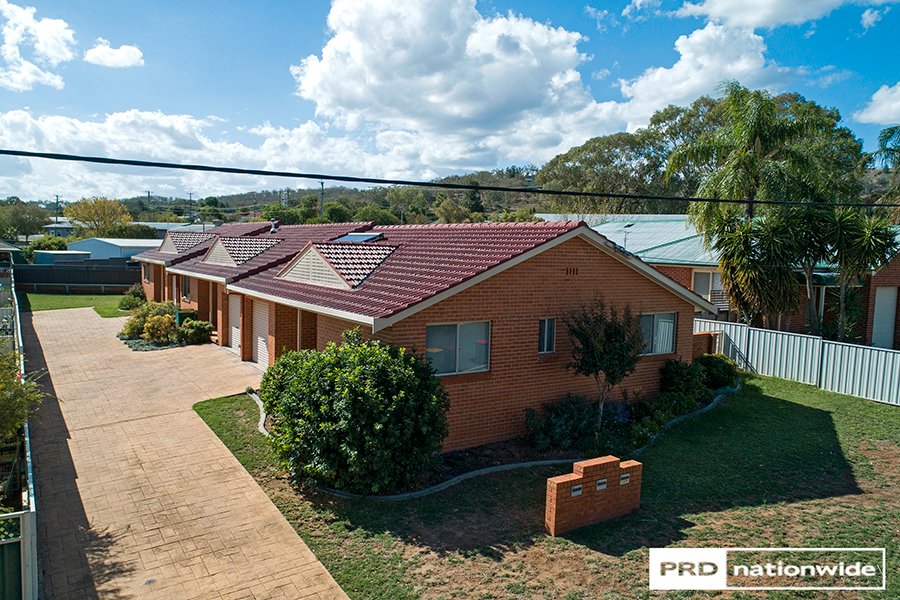 10 Curlew Crescent TAMWORTH 16