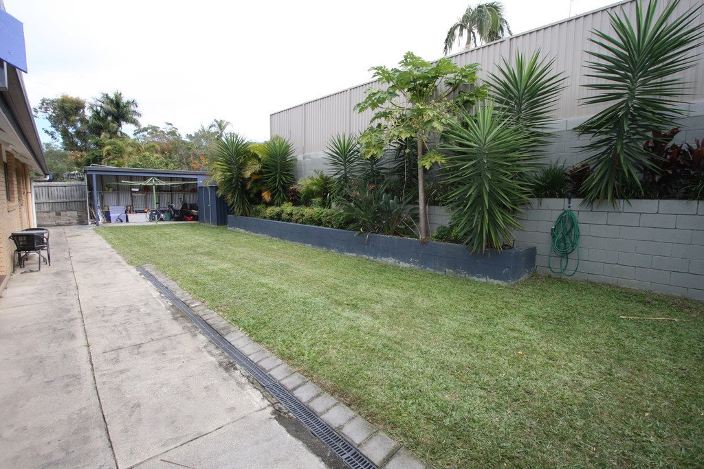 10 Cutana Court ASHMORE 1