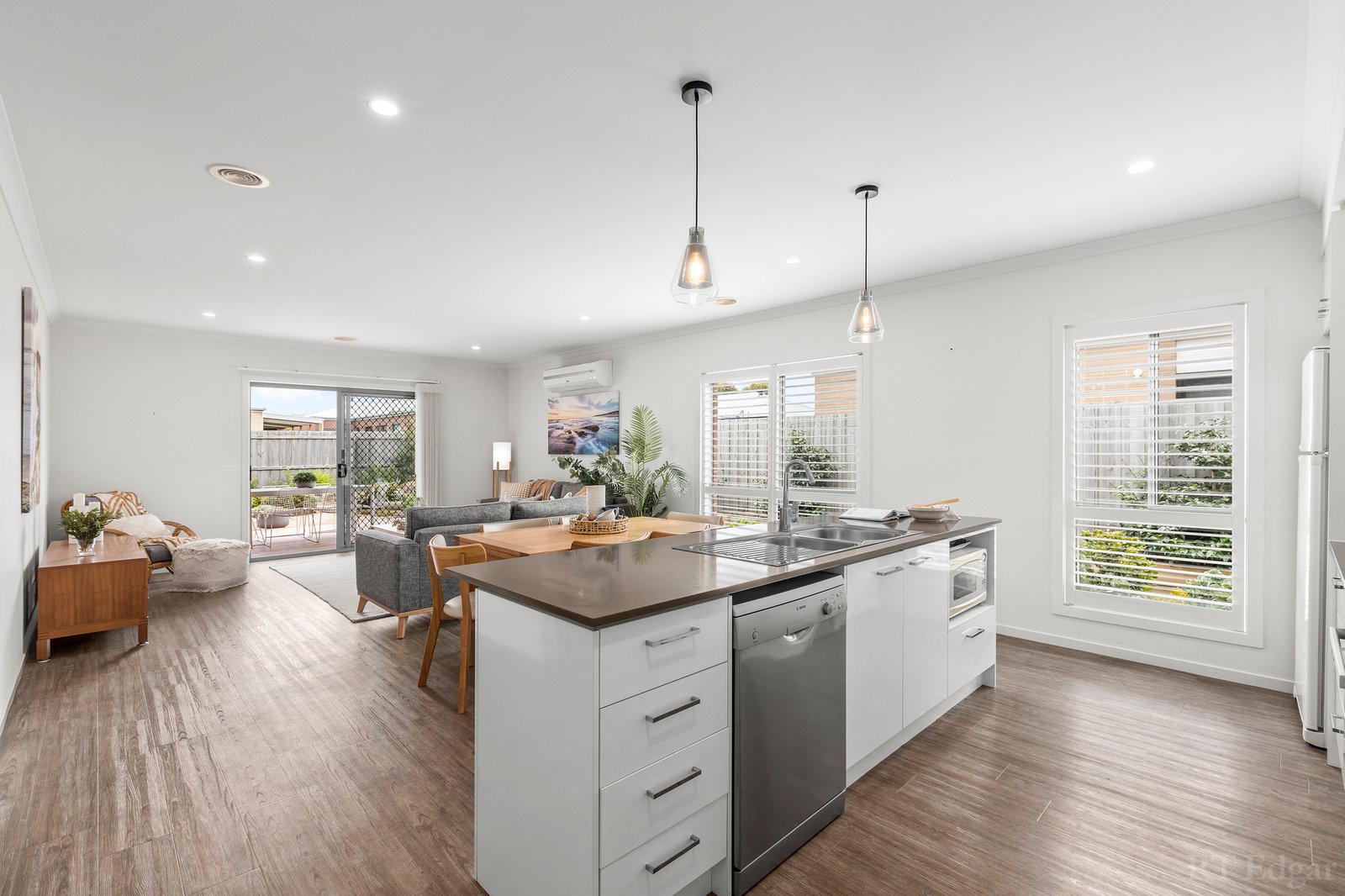 Real Estate and Property in 10 Cutter Street, Ocean Grove, VIC