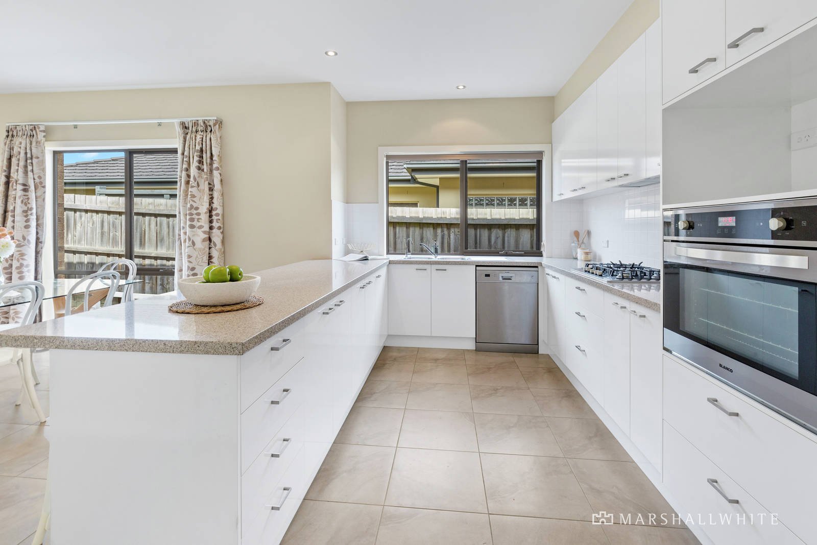 10 Dalsten Grove, Mount Eliza, VIC