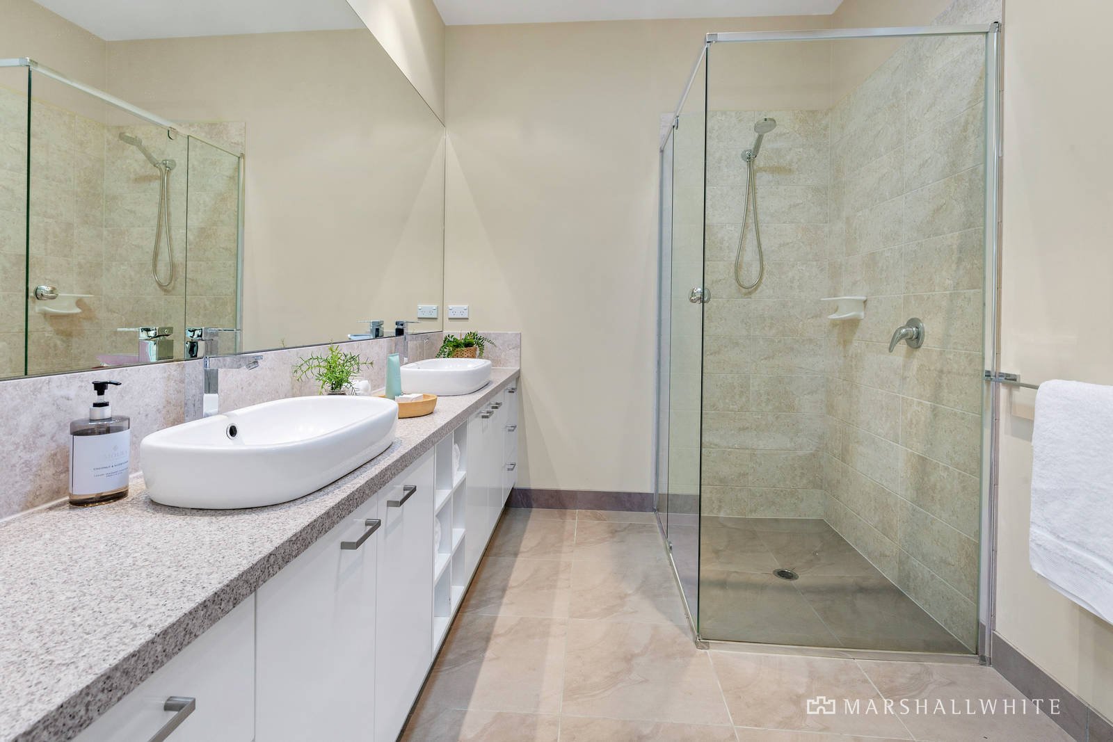 10 Dalsten Grove, Mount Eliza, VIC