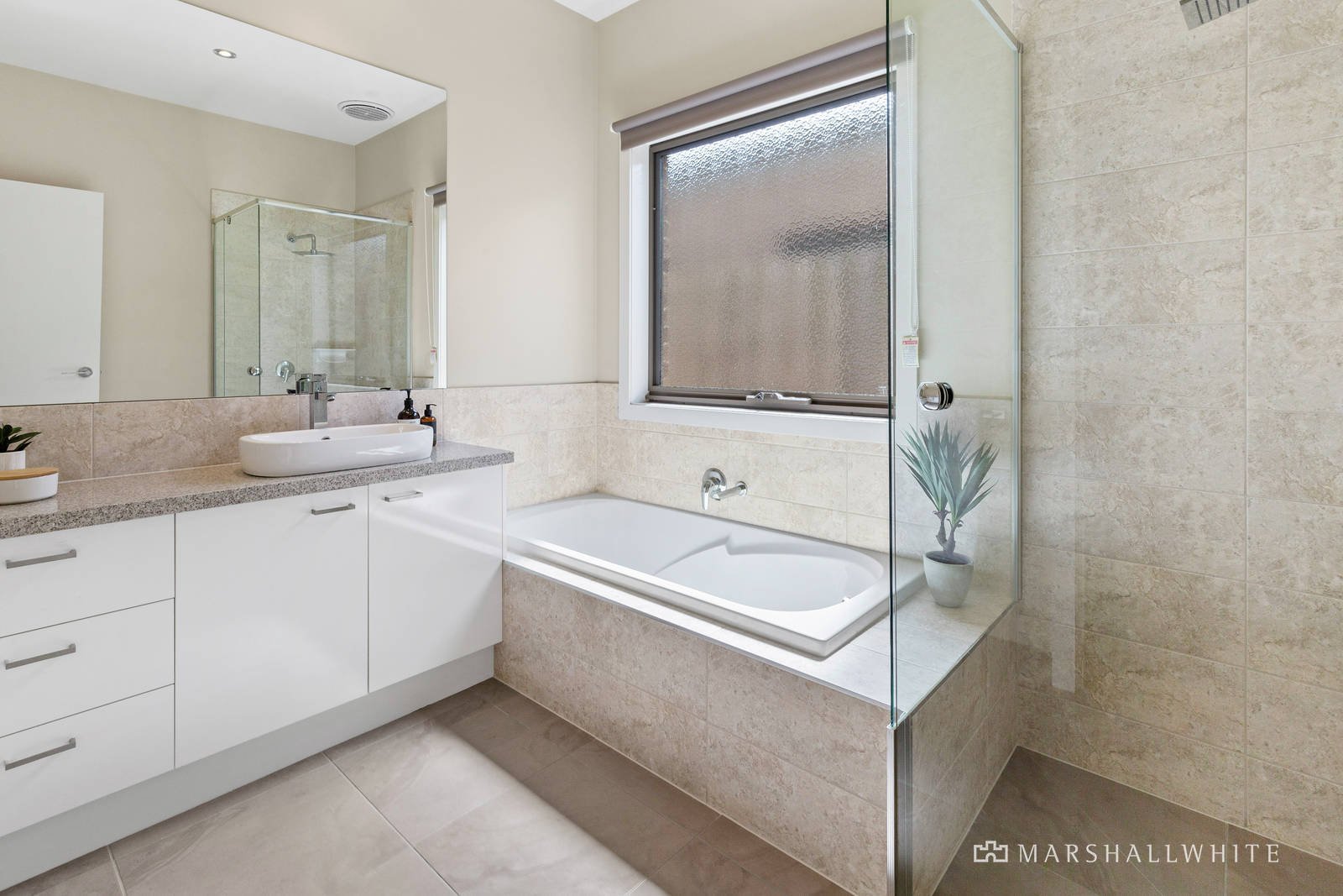 10 Dalsten Grove, Mount Eliza, VIC