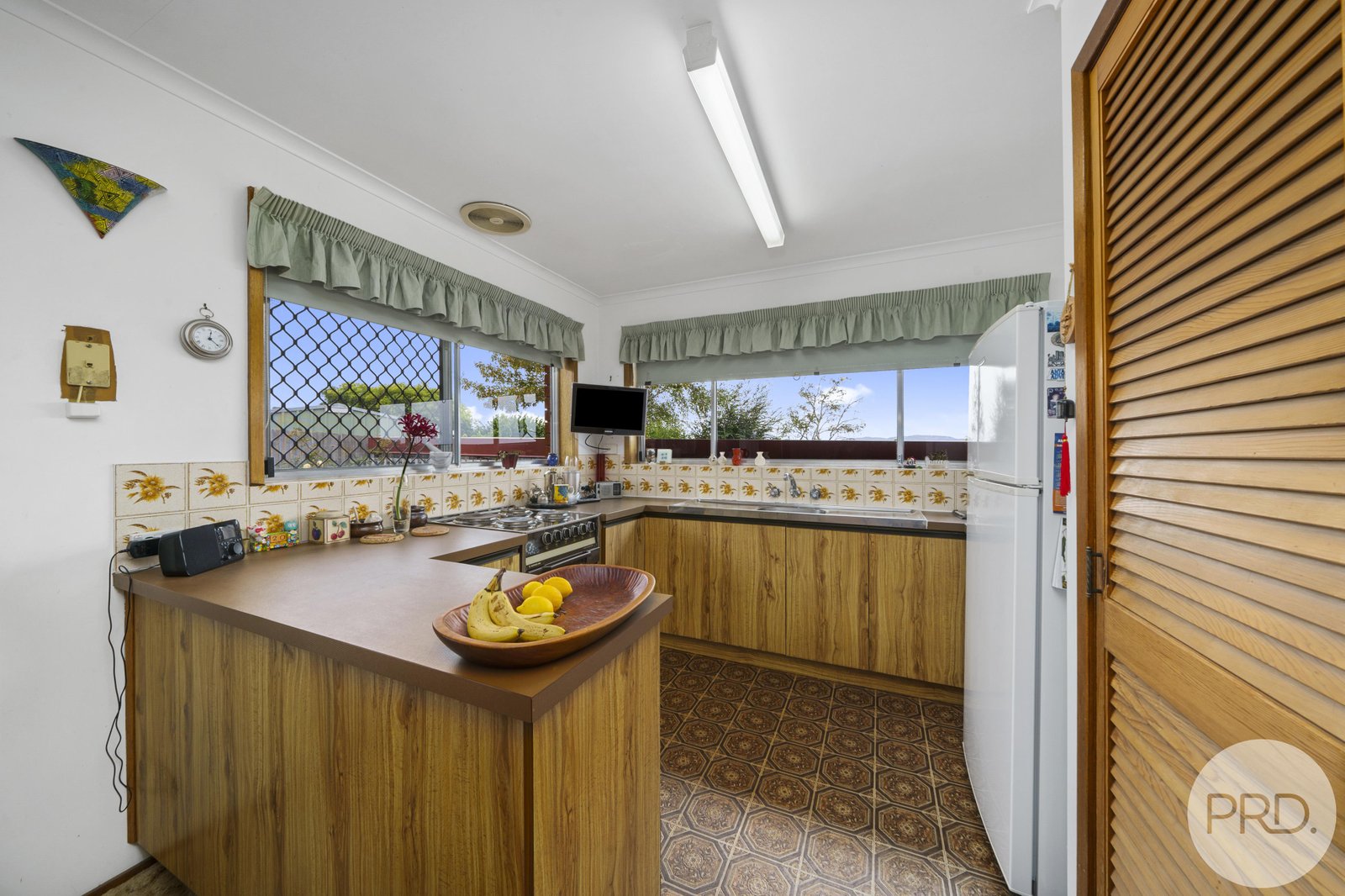 10 Daly Road LENAH VALLEY 10