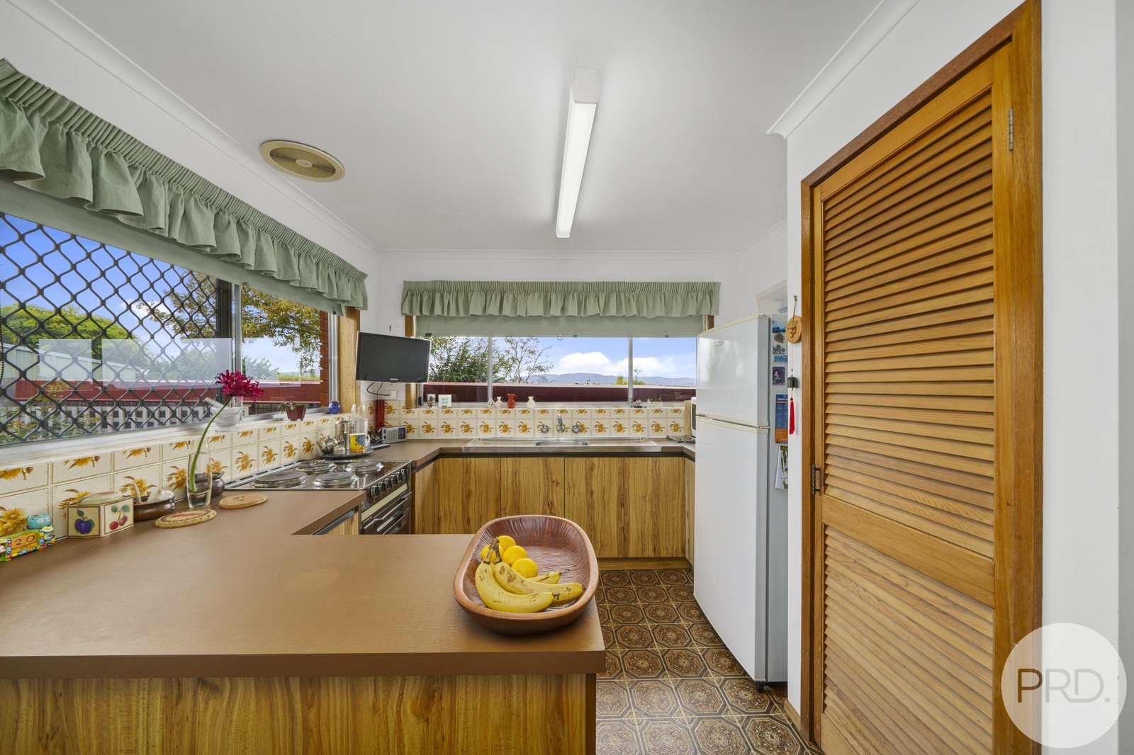 10 Daly Road LENAH VALLEY 12