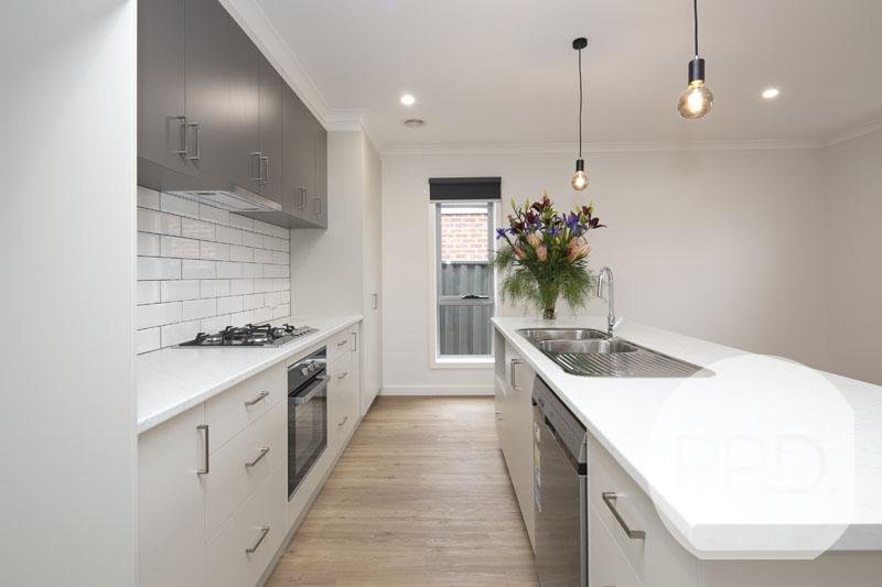 10 Davis Street CRESWICK 2