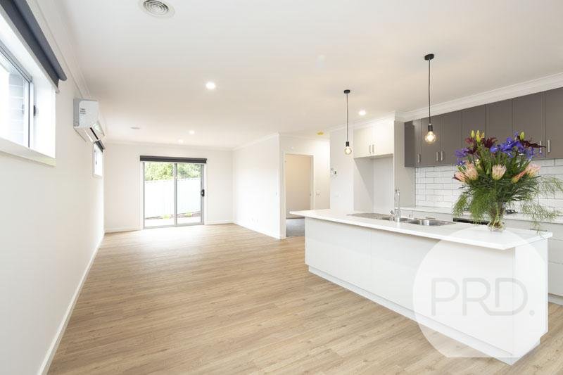 10 Davis Street CRESWICK 3