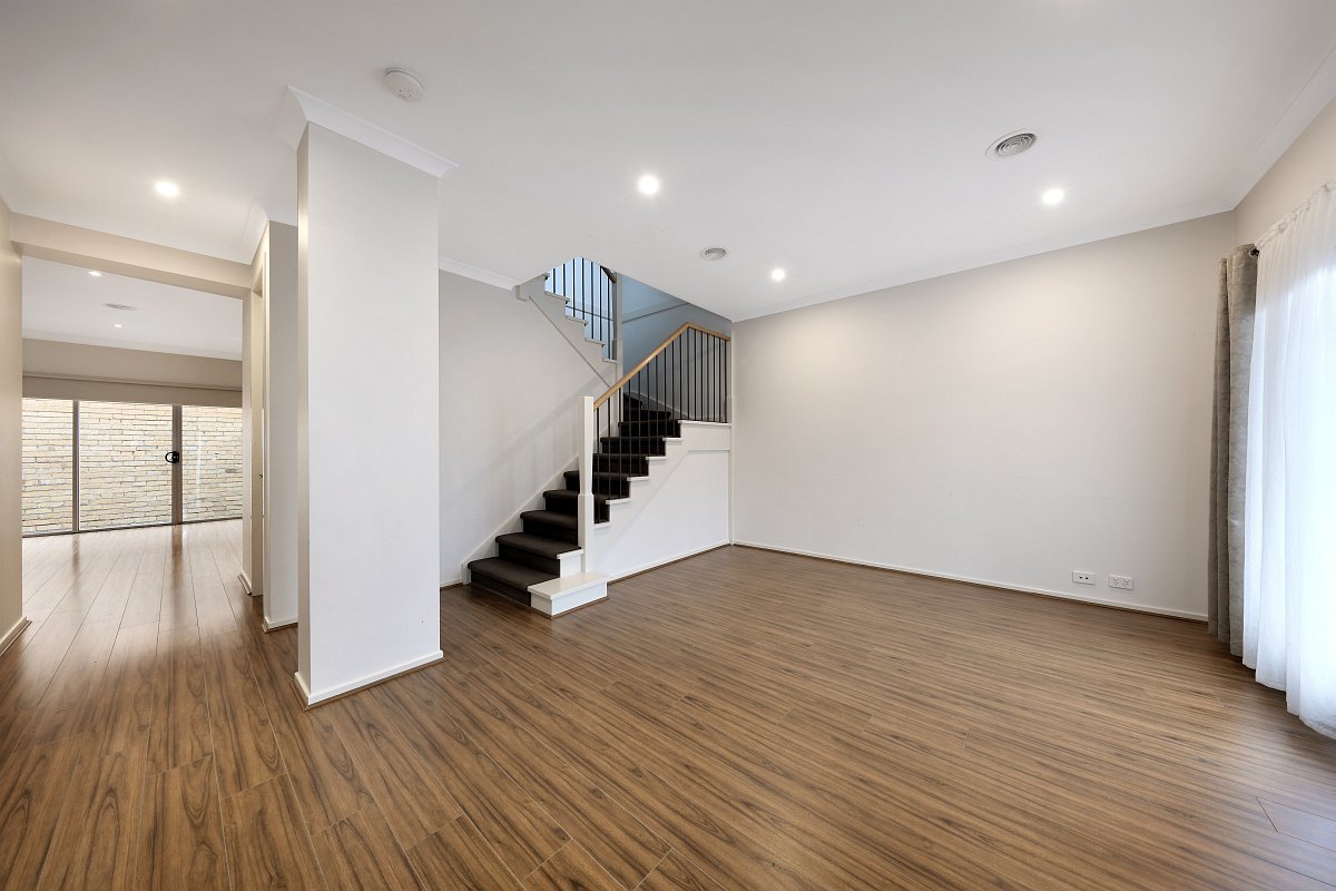 Gallery: 10 Deborah Avenue