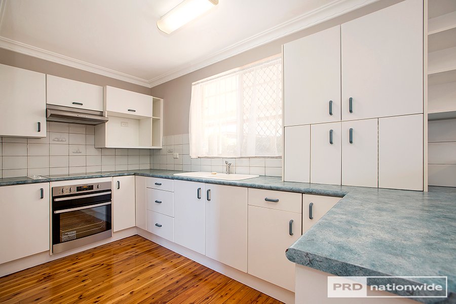 10 Dekalb Street TAMWORTH 3