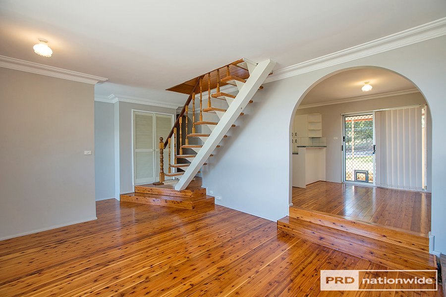 10 Dekalb Street TAMWORTH 4