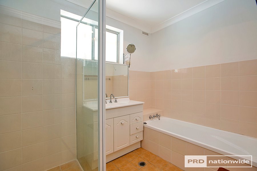 10 Dekalb Street TAMWORTH 5