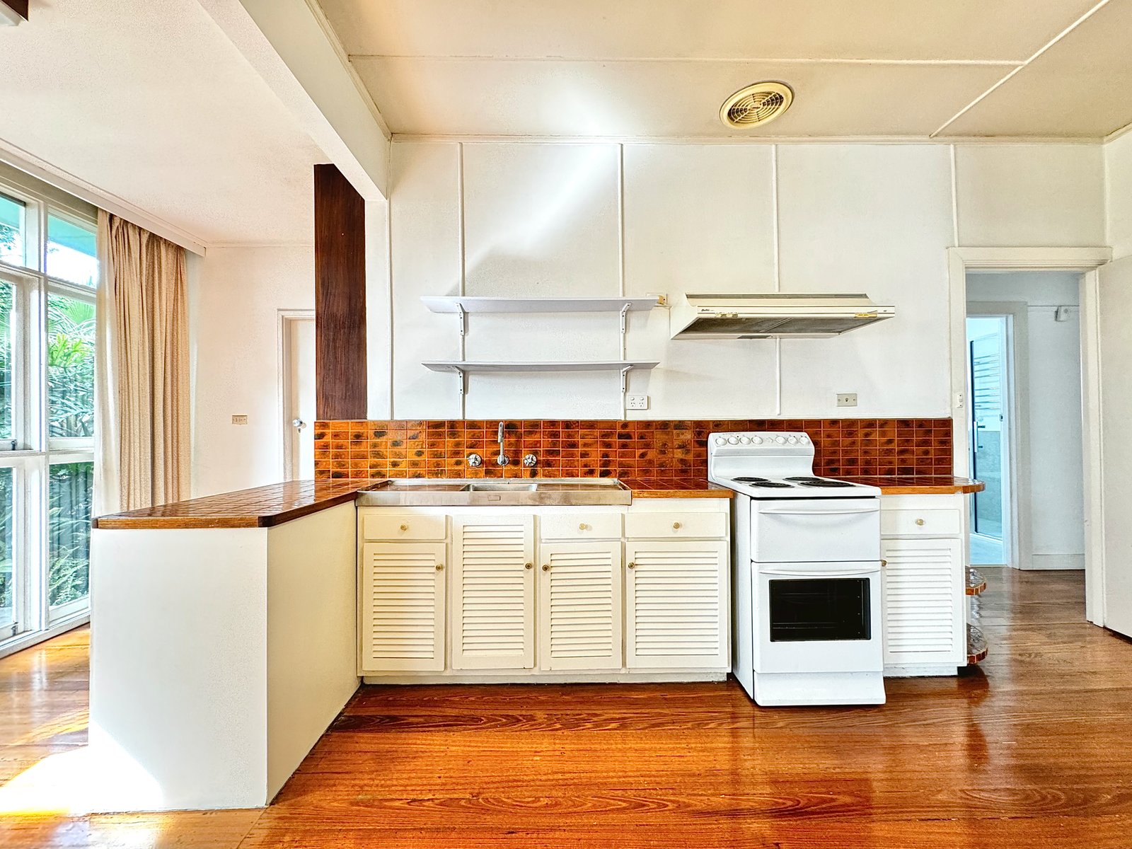 Gallery: 10 Delos Street