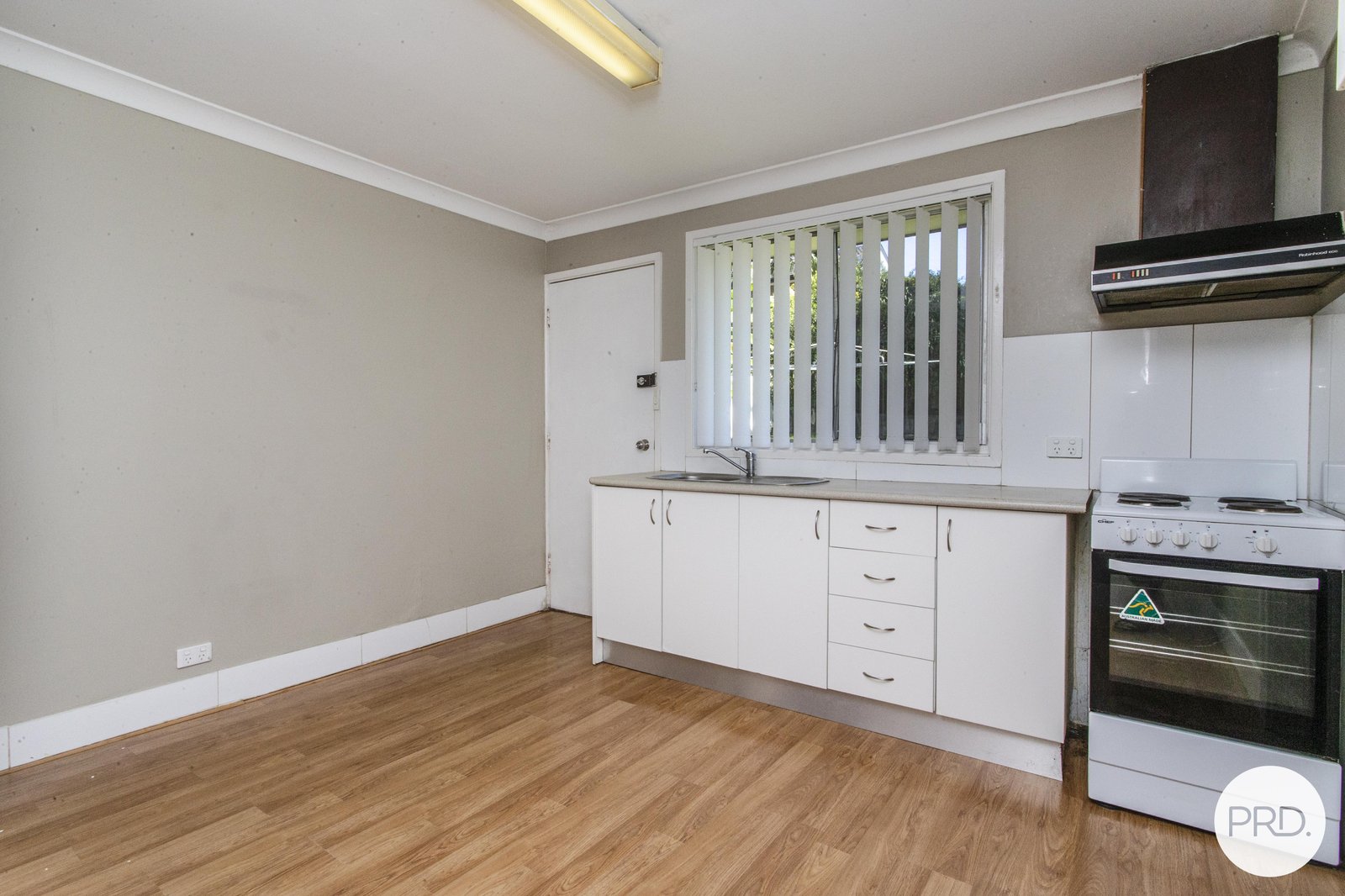 10 Desley Crescent PROSPECT 4