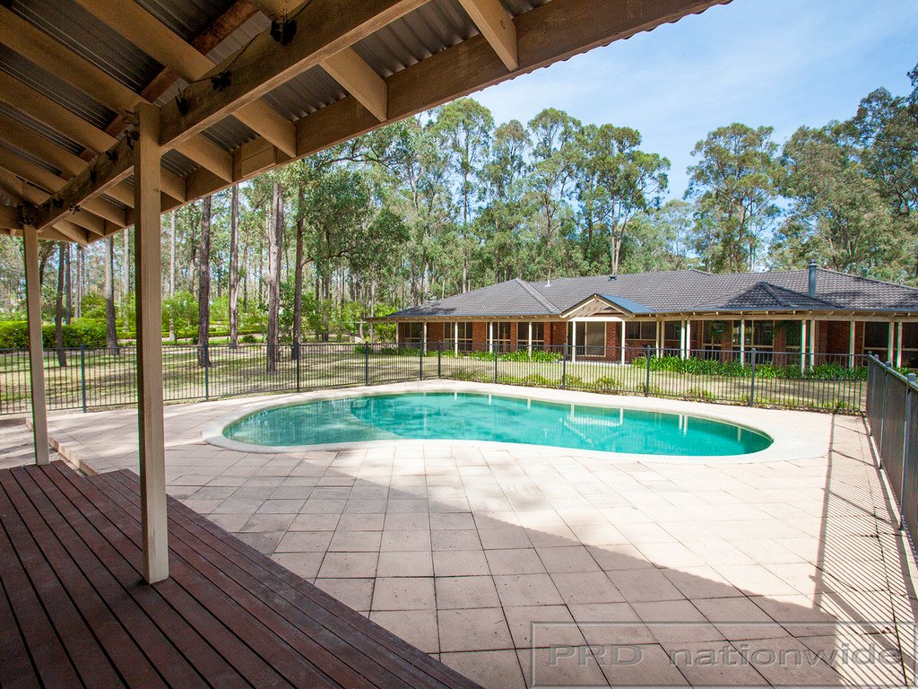 10 Diamantina Place WALLALONG 1