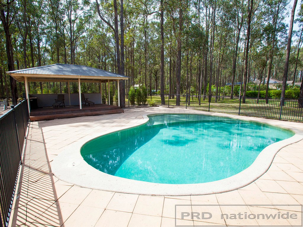 10 Diamantina Place WALLALONG 17
