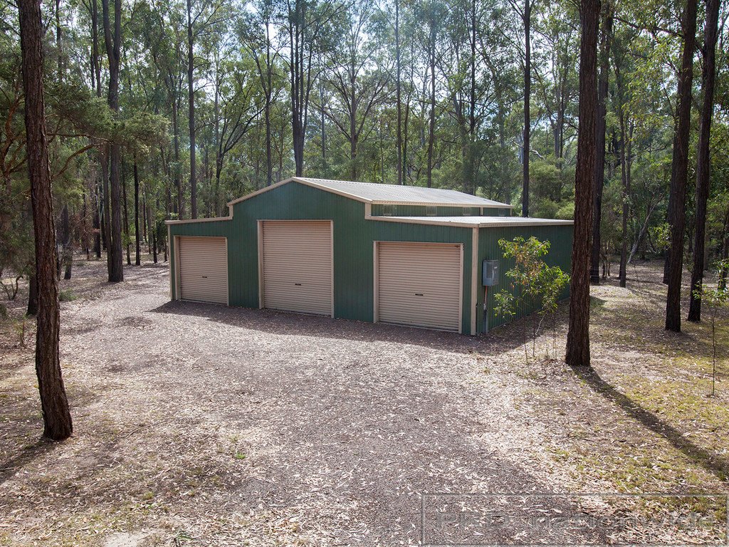 10 Diamantina Place WALLALONG 21
