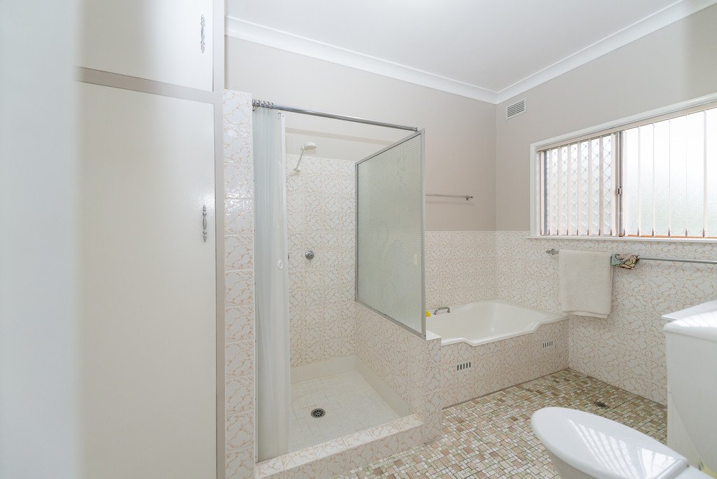 10 Diane Street TAMWORTH 6