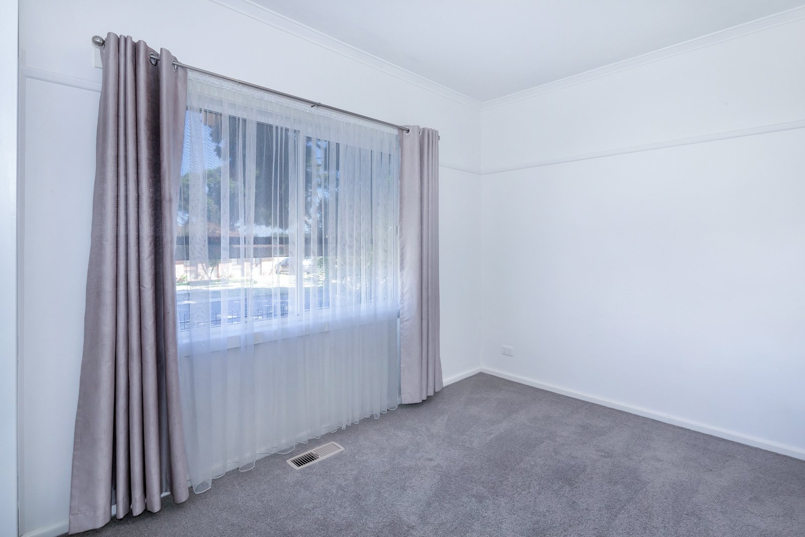 10 Dover Street WENDOUREE 5