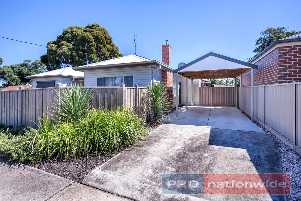 10 Dover Street WENDOUREE 2