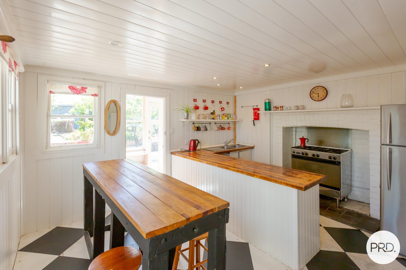 10 Doveton Crescent SOLDIERS HILL 14