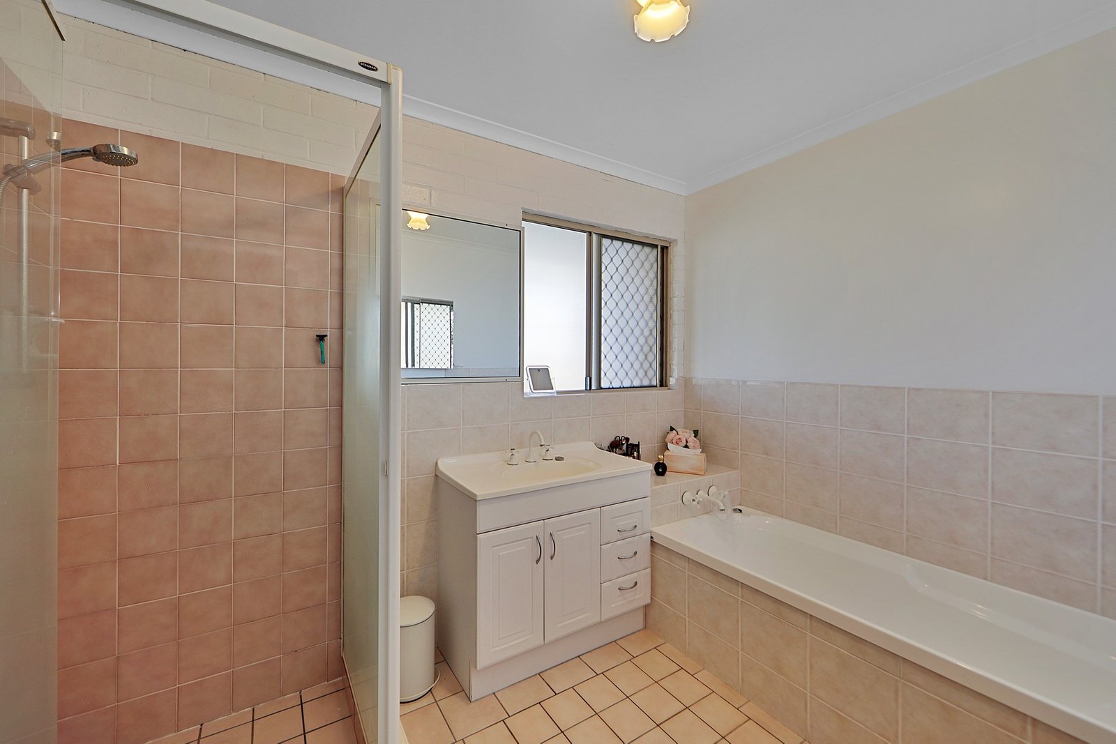 10 Drummond Street URANGAN 21