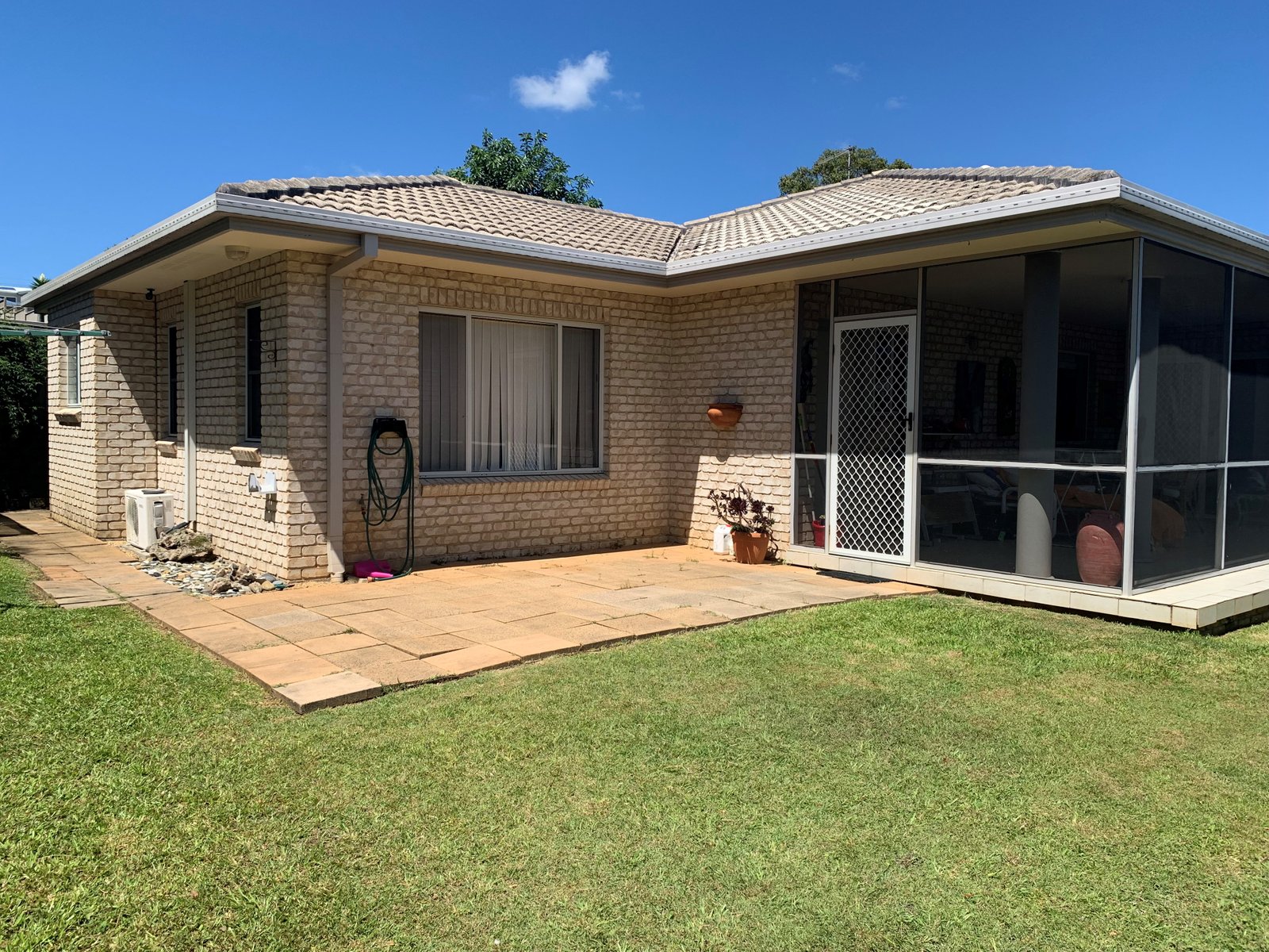 10 Dunlop Drive BOAMBEE EAST 6
