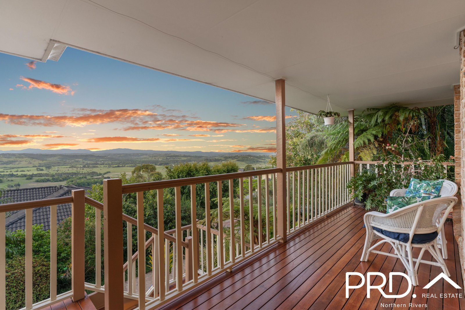 10 Dympna Crescent GOONELLABAH 3