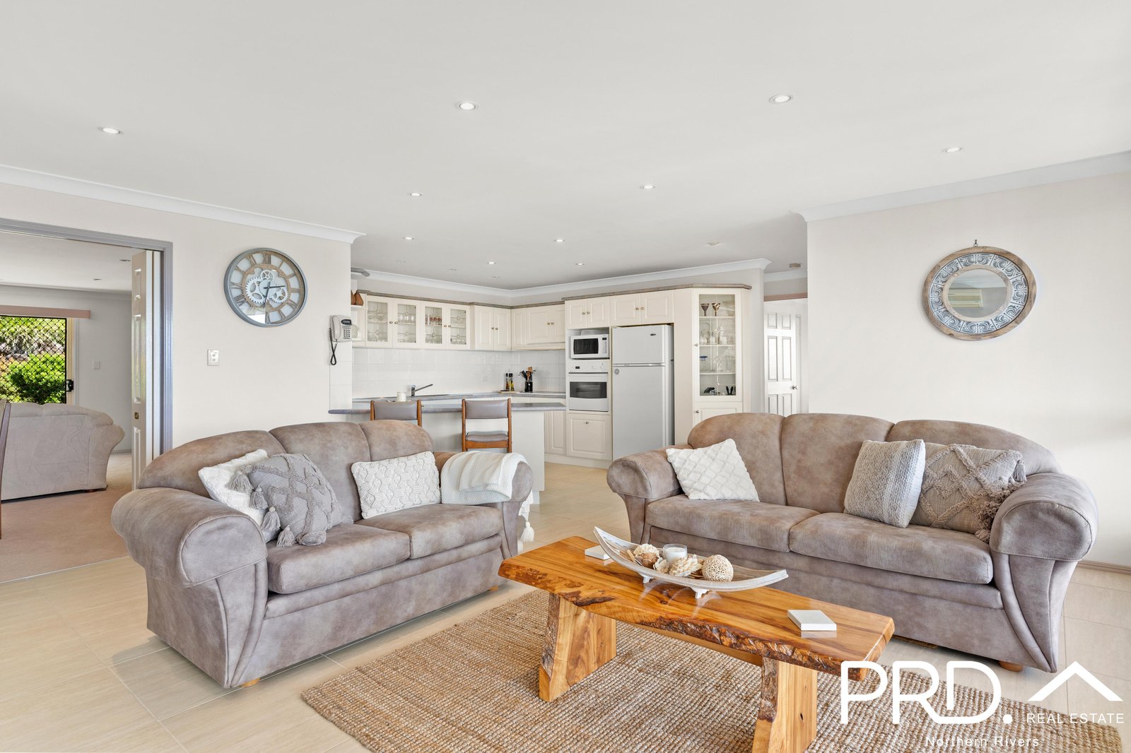 10 Dympna Crescent GOONELLABAH 6