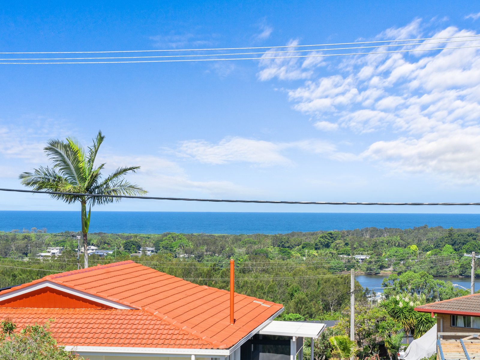 10 Echuca Crescent BANORA POINT 3