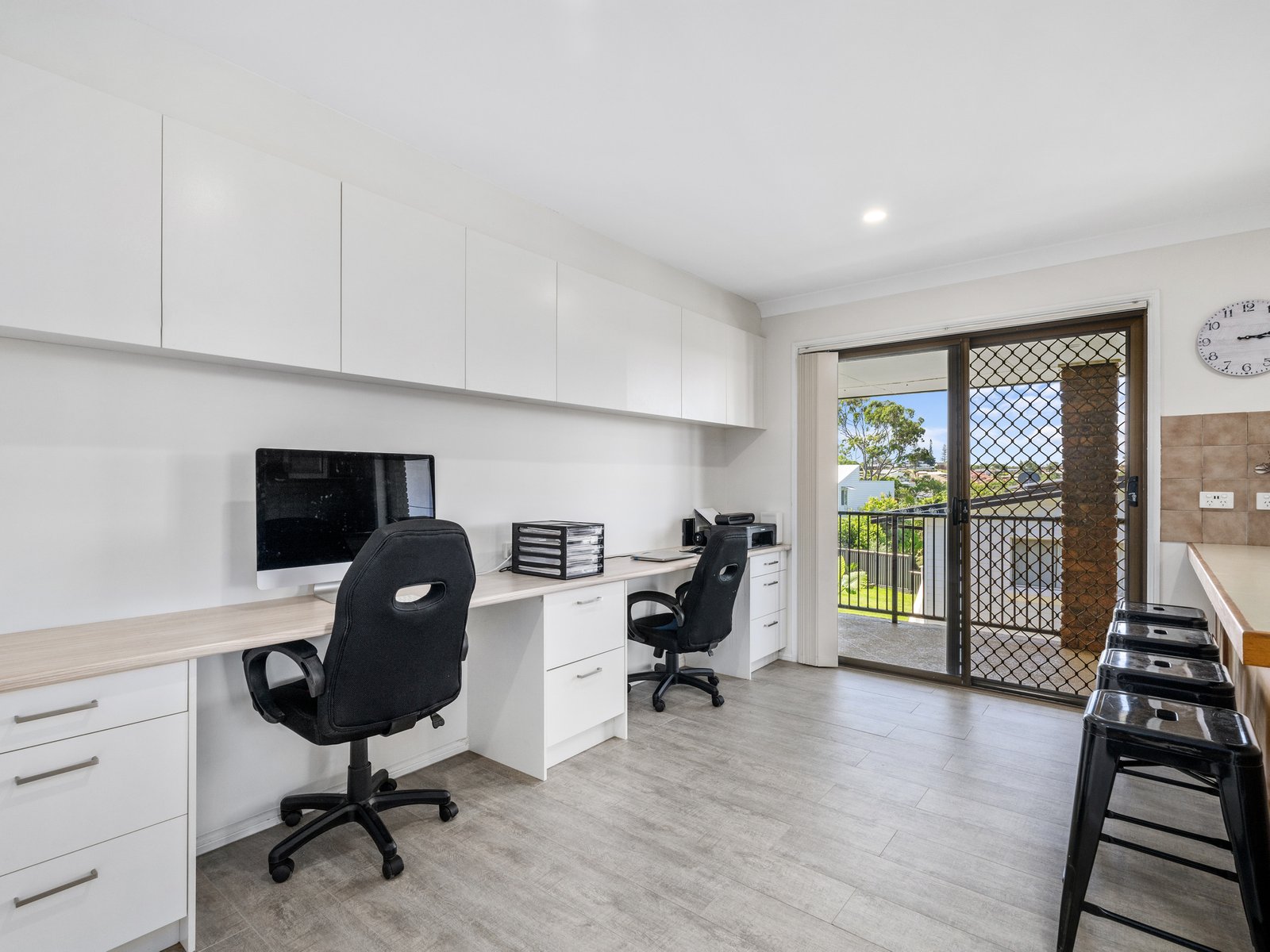 10 Echuca Crescent BANORA POINT 10