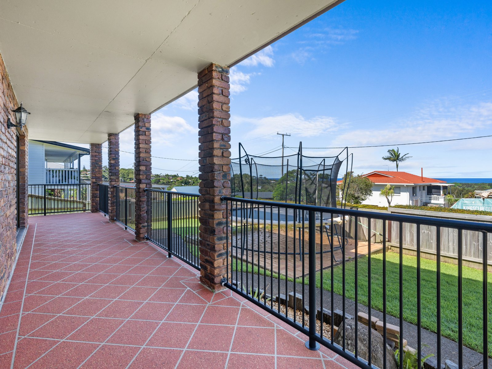 10 Echuca Crescent BANORA POINT 19