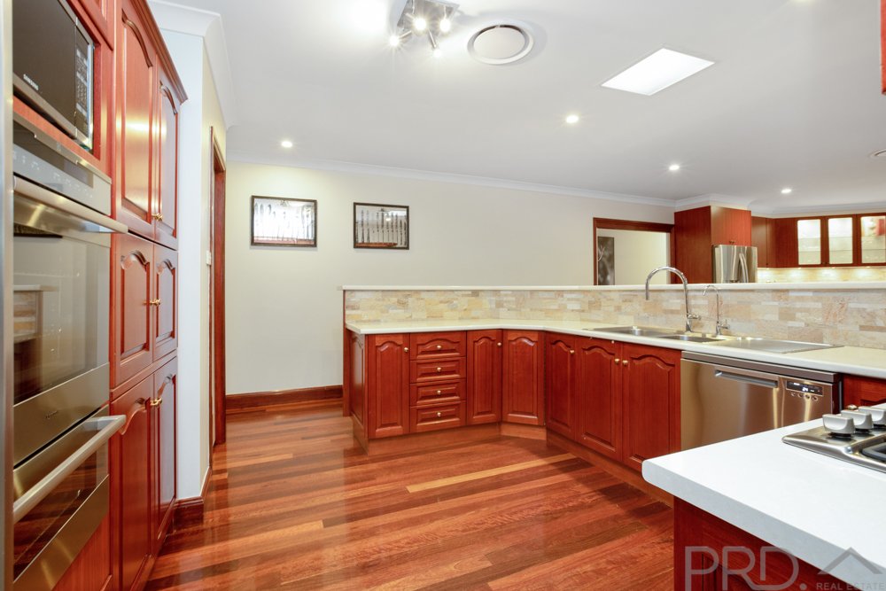 10 Edwards Avenue THORNTON 7