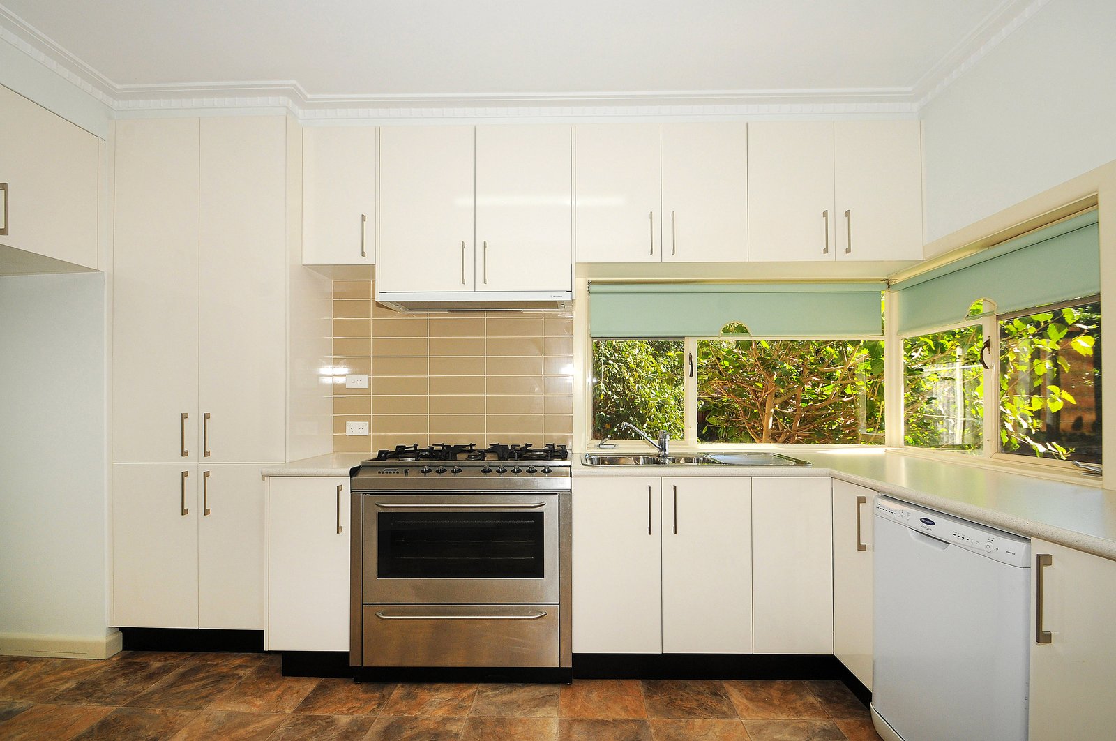 Real Estate and Property in 10 Elizabeth Avenue, Capel Sound, VIC