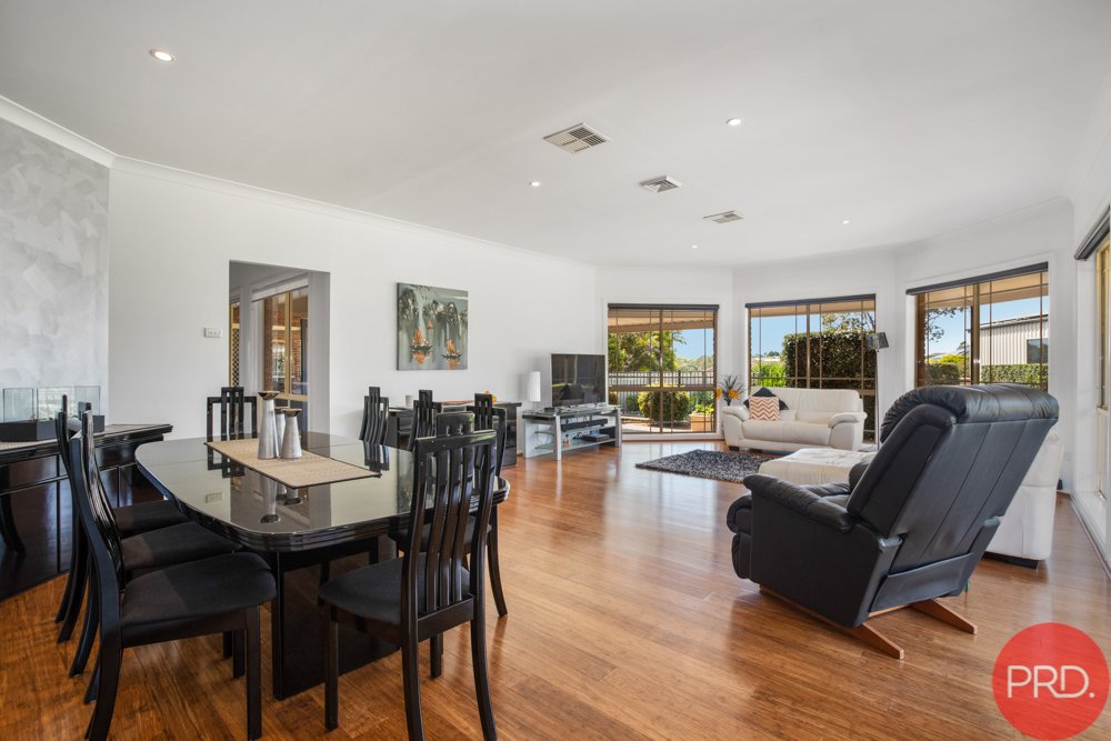 10 Elizabeth Close THORNTON 6