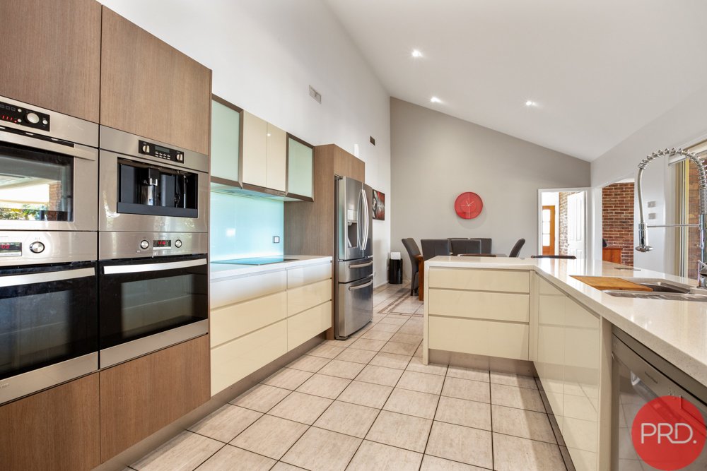 10 Elizabeth Close THORNTON 11