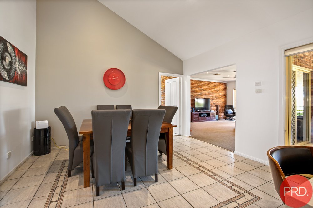 10 Elizabeth Close THORNTON 12