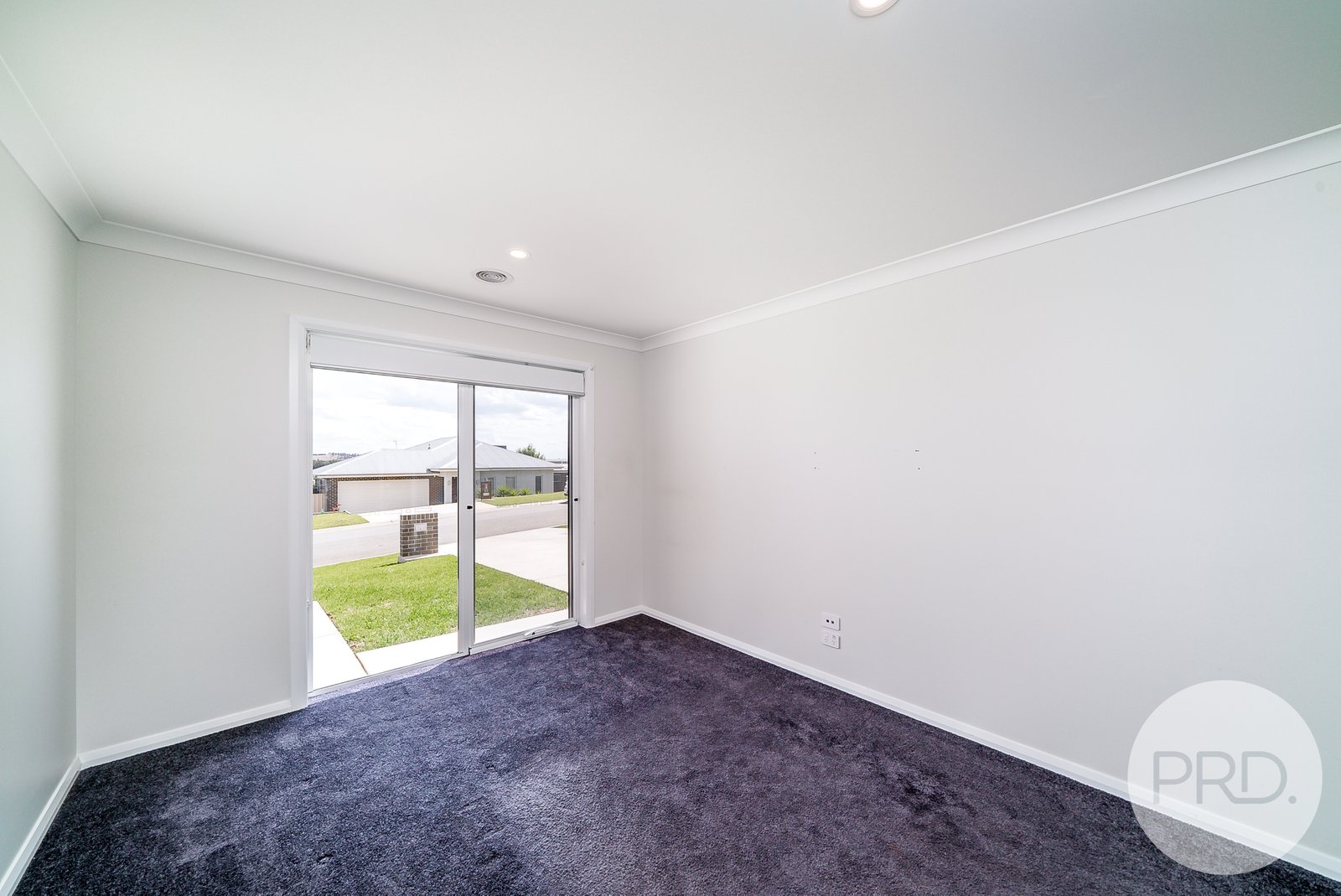 10 Ellerslie Street GOBBAGOMBALIN 5