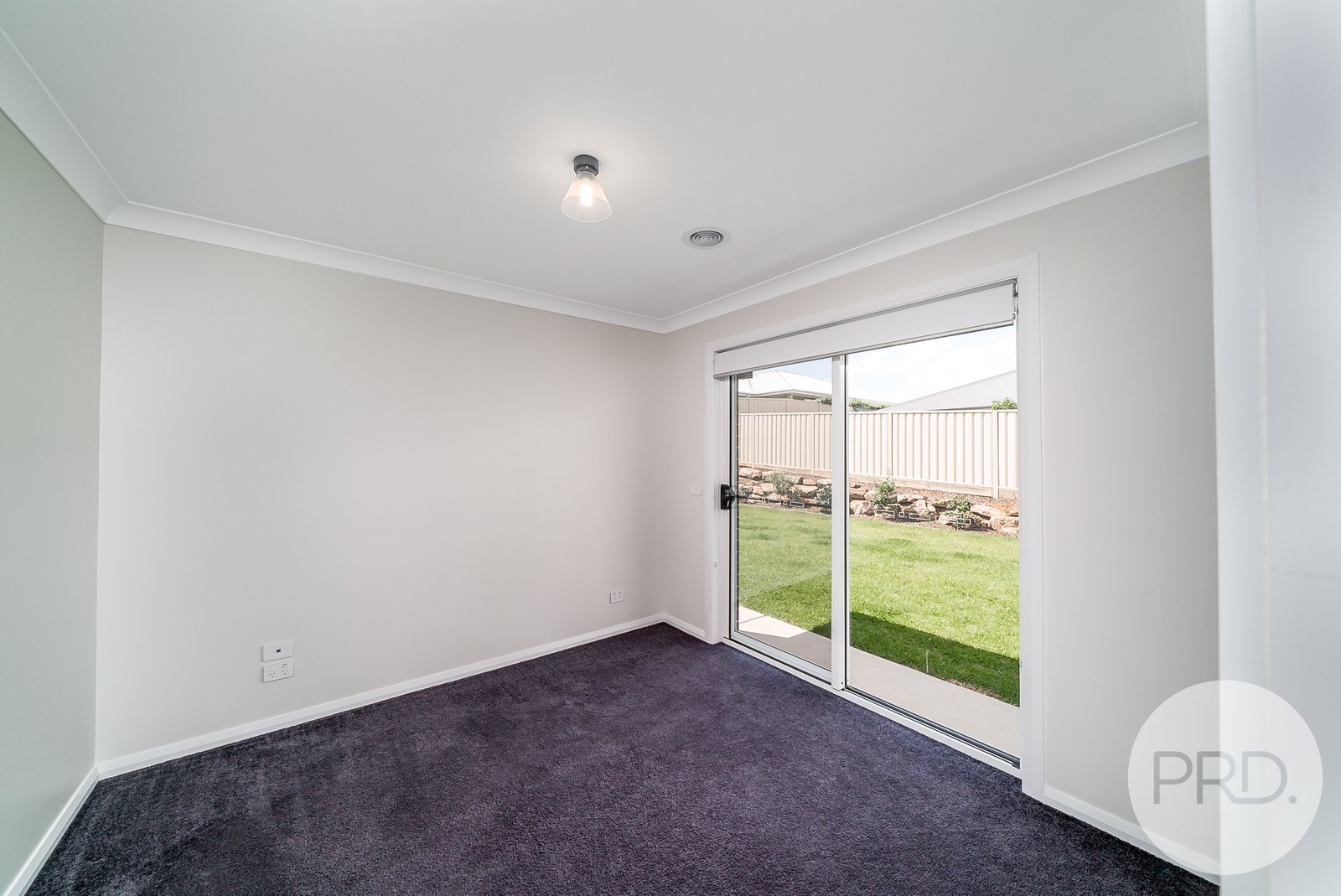 10 Ellerslie Street GOBBAGOMBALIN 6