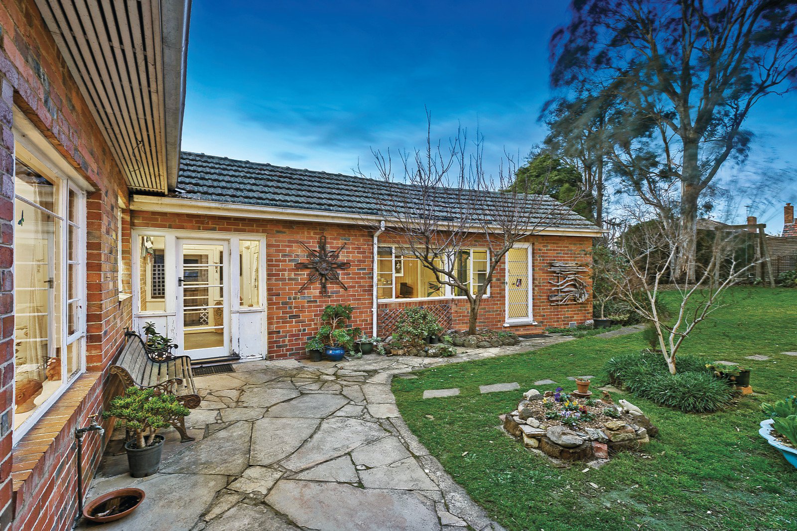 10 Elm Grove, Kew East, VIC