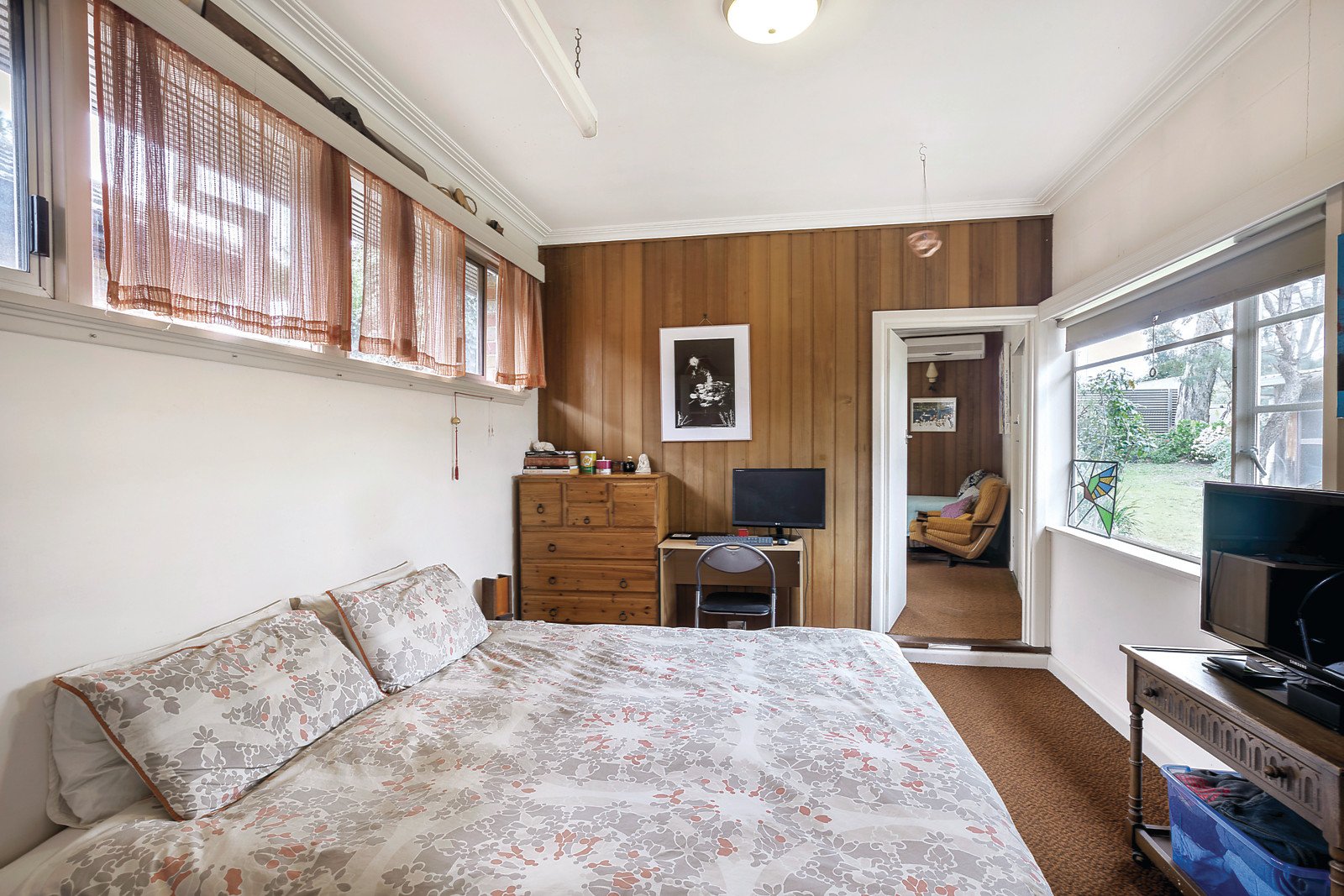 10 Elm Grove, Kew East, VIC