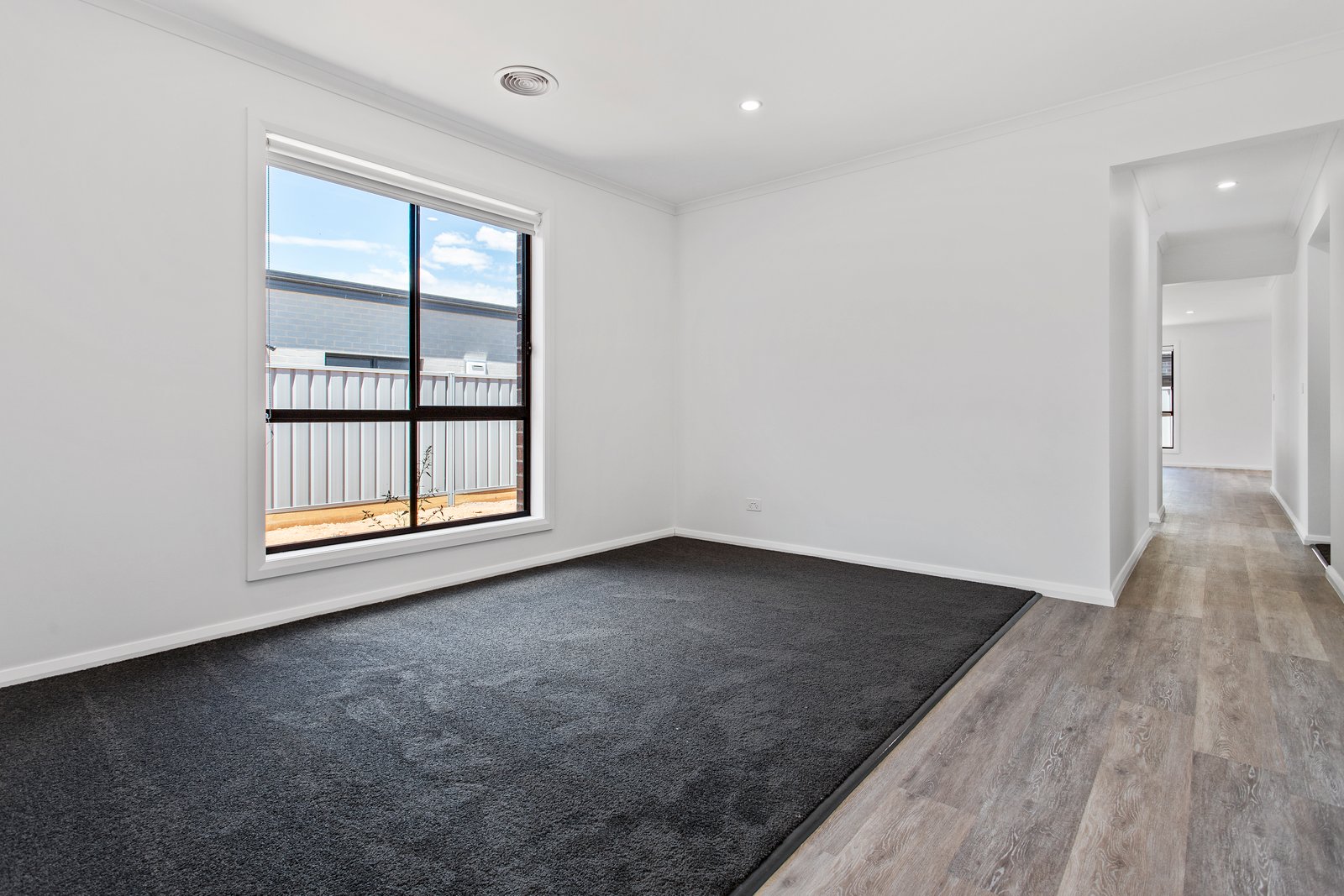 10 Elstead Drive STRATHDALE 7