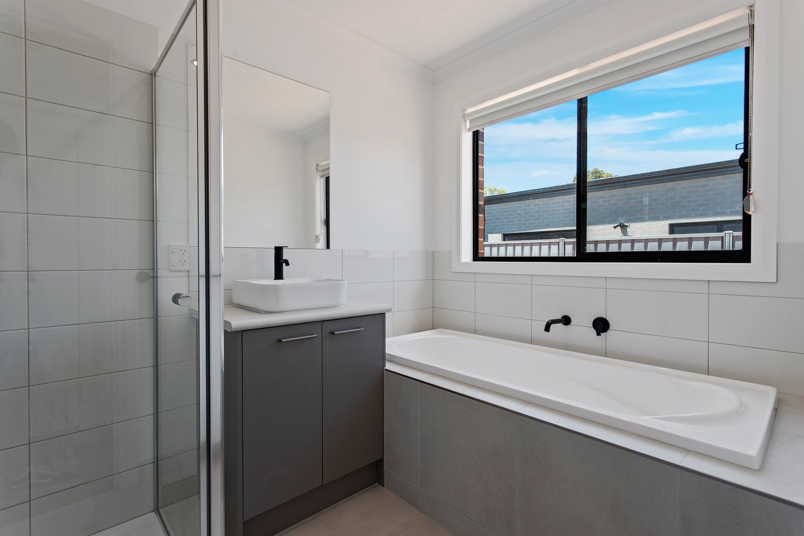 10 Elstead Drive STRATHDALE 14