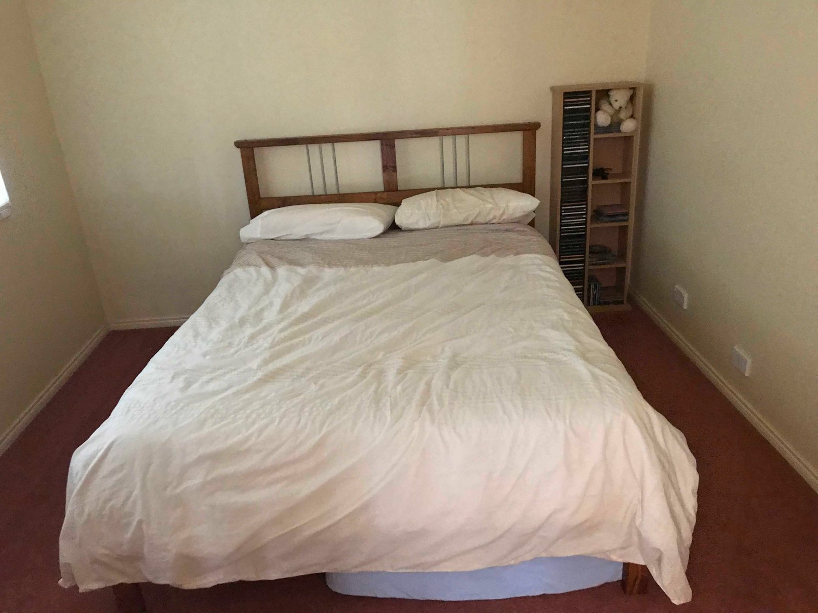 10 Elstead Way LAKE GARDENS 7