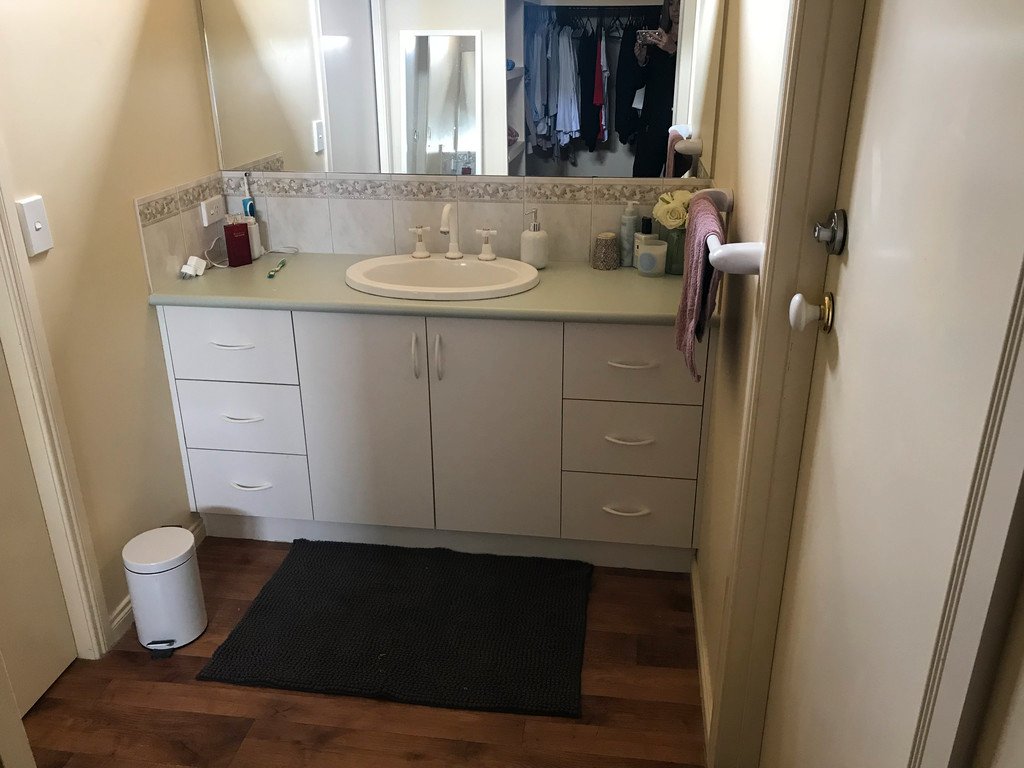 10 Elstead Way LAKE GARDENS 5