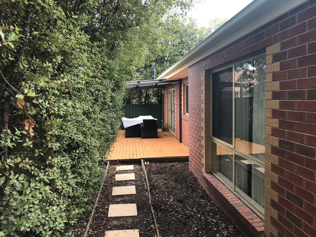 10 Elstead Way LAKE GARDENS 8