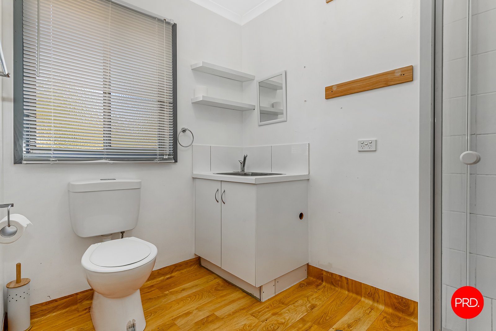 10 Energetic St  LONG GULLY 9