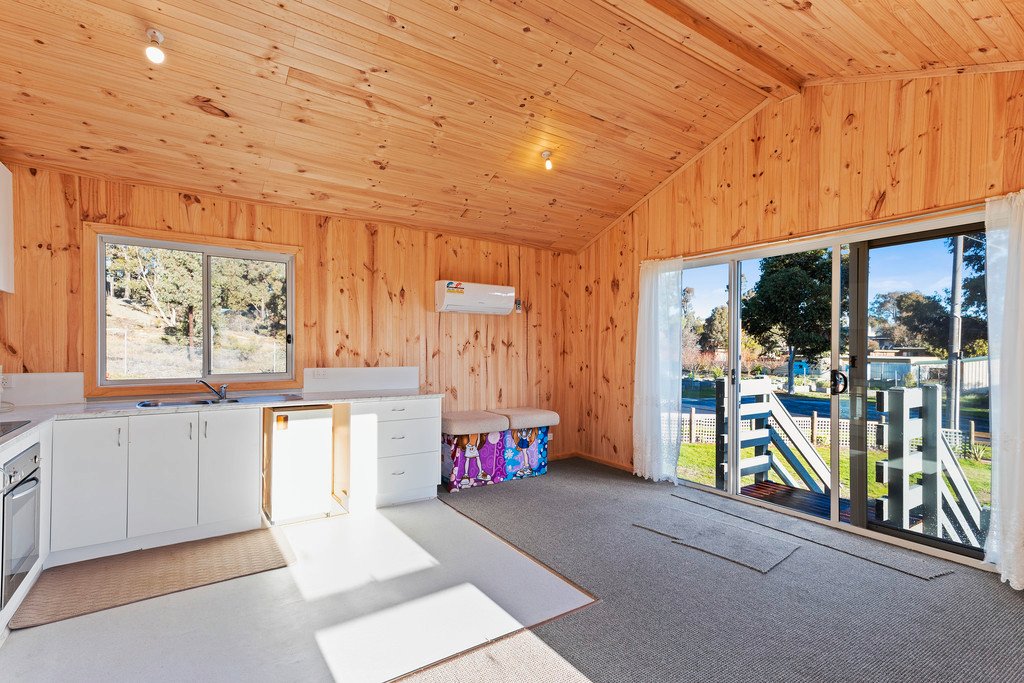 10 Energetic Street LONG GULLY 4