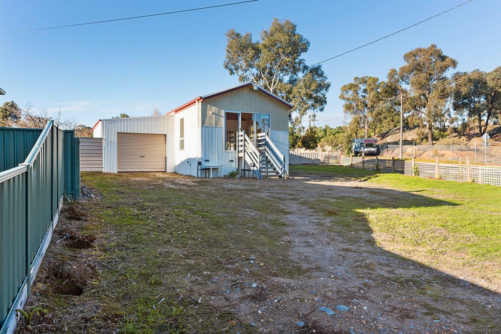 10 Energetic Street LONG GULLY 10