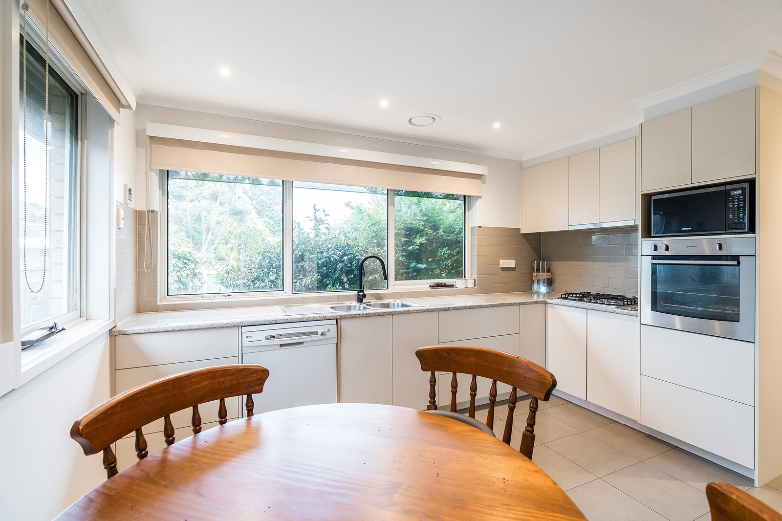 Gallery: 10 Erica Avenue